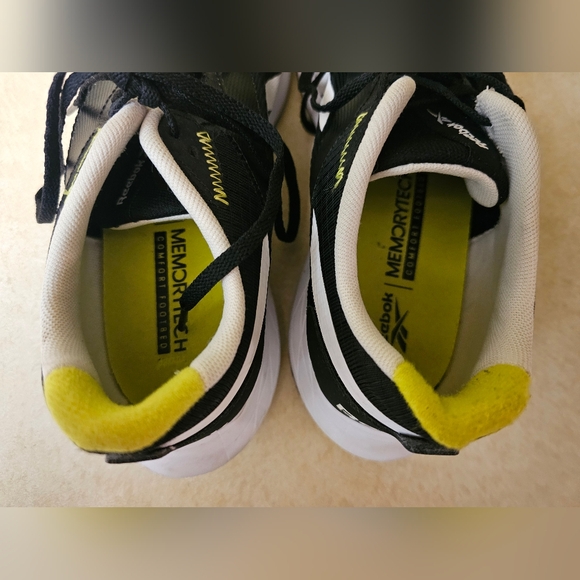 Reebok Men's size 9.5 US Memorytech - Picture 4 of 5